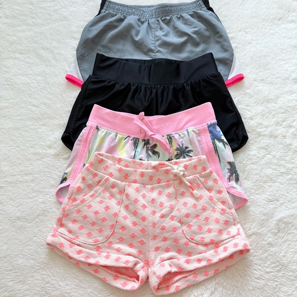 Bundle of girls shorts size 6-7 years